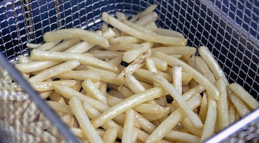 Heißluftfritteuse vs. Fritteuse